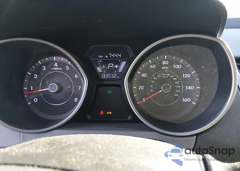 2016 Hyundai Elantra Se z USA, uszkodzony, nr VIN 5NPDH4AE2GH684591